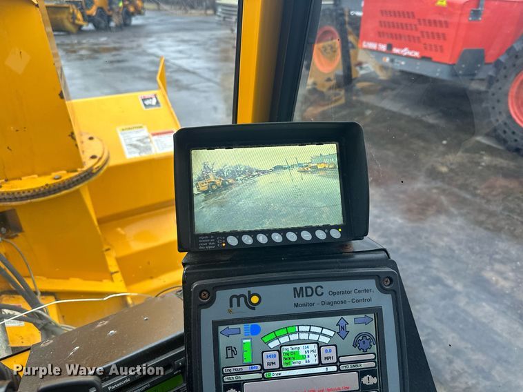 image for item LO9441 2012 MB MSV  municipal tractor