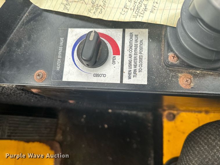 image for item LO9441 2012 MB MSV  municipal tractor