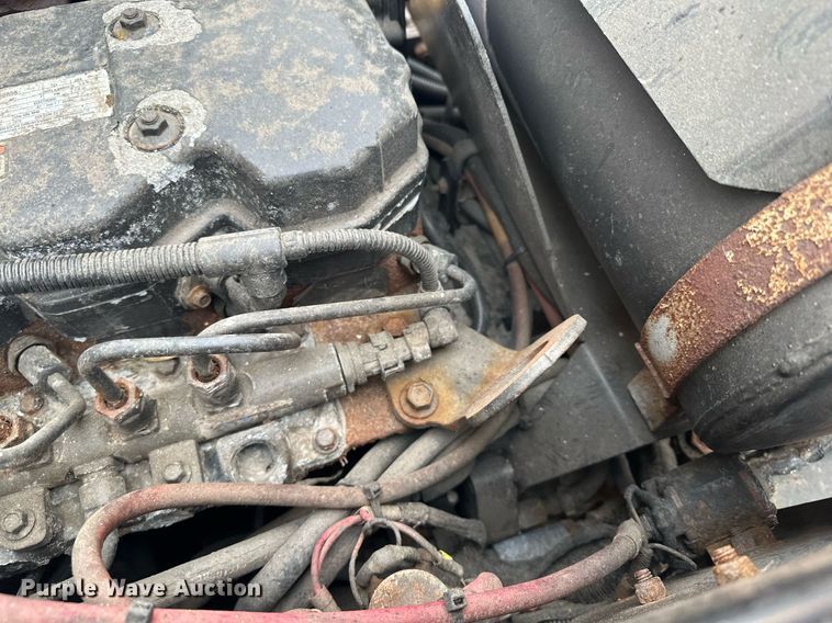 image for item LO9441 2012 MB MSV  municipal tractor