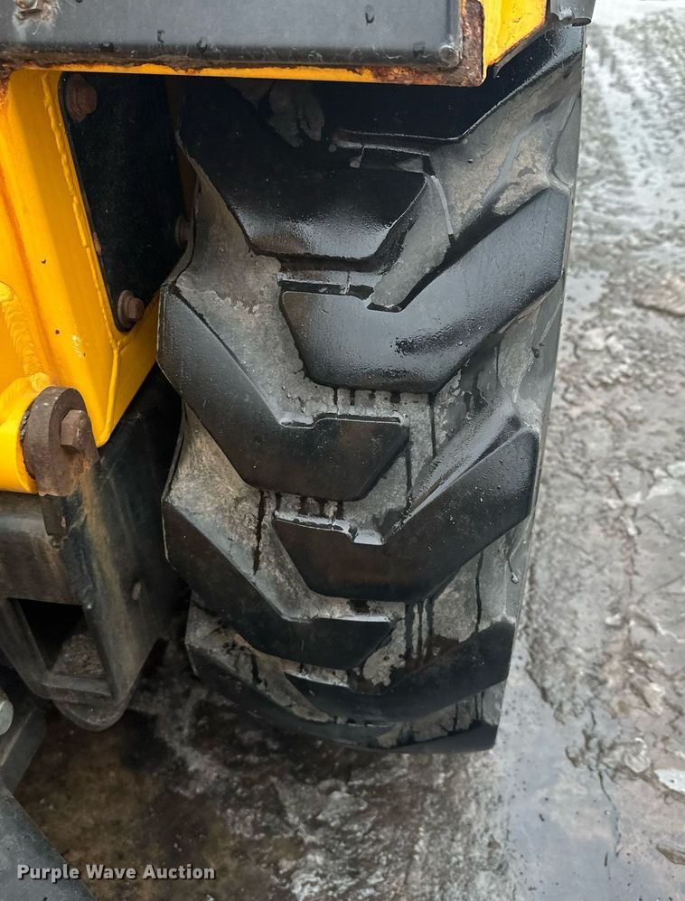 image for item LO9441 2012 MB MSV  municipal tractor