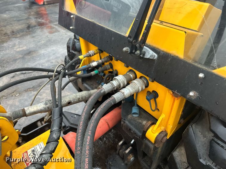 image for item LO9441 2012 MB MSV  municipal tractor