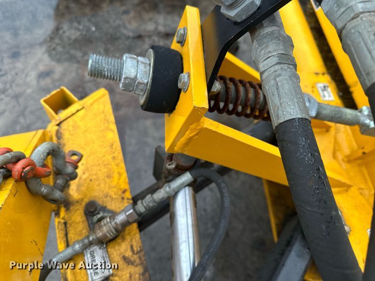 image for item LO9441 2012 MB MSV  municipal tractor