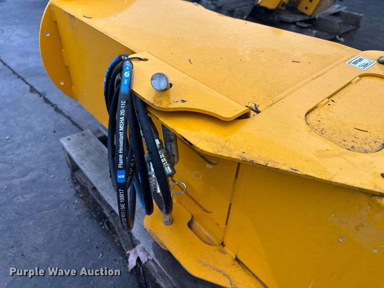 image for item LO9441 2012 MB MSV  municipal tractor