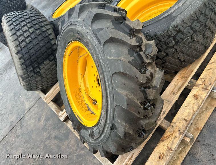 image for item LO9441 2012 MB MSV  municipal tractor