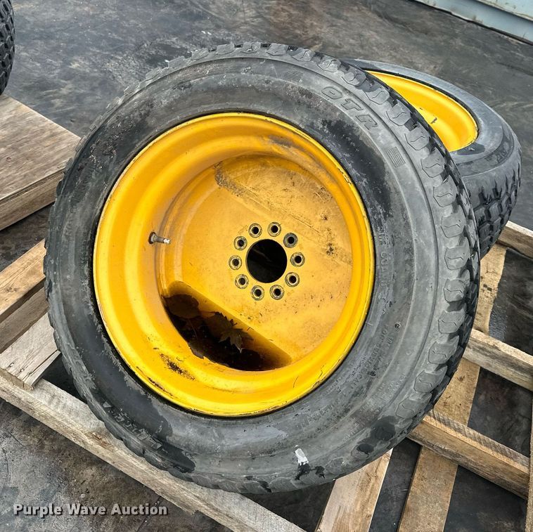 image for item LO9441 2012 MB MSV  municipal tractor