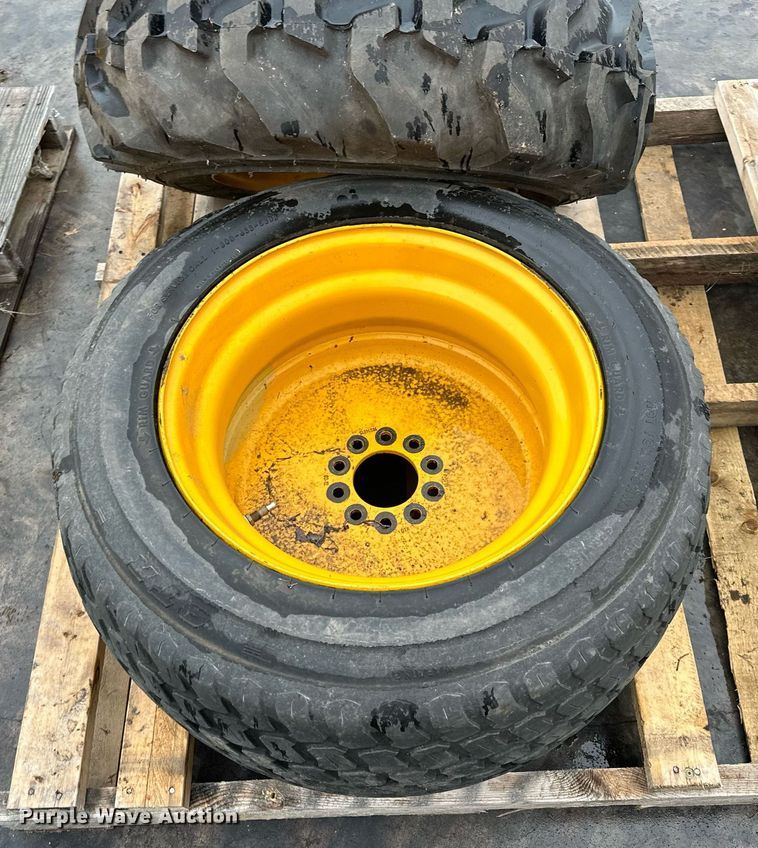 image for item LO9441 2012 MB MSV  municipal tractor