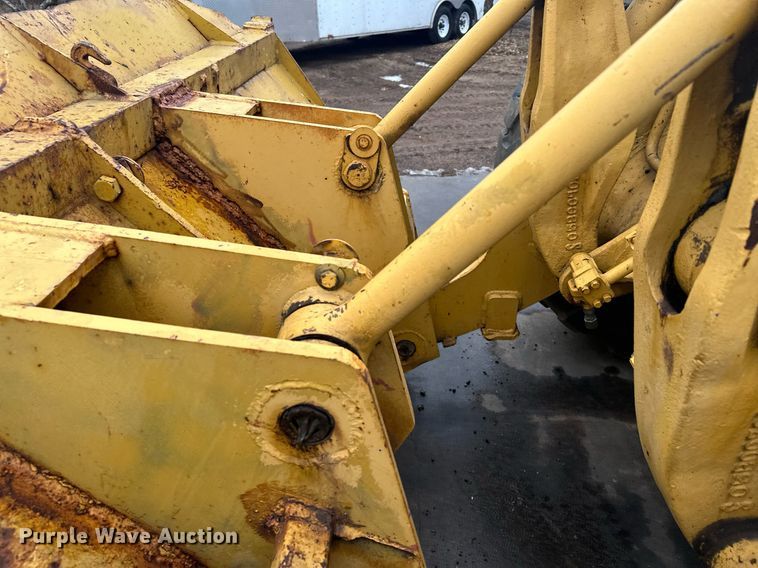 image for item LO9442 Kawasaki KSS70 wheel loader