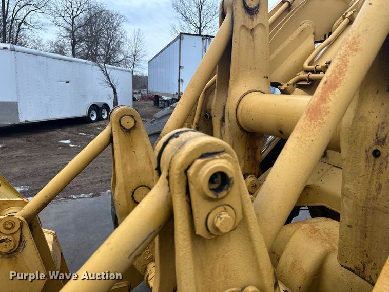 image for item LO9442 Kawasaki KSS70 wheel loader