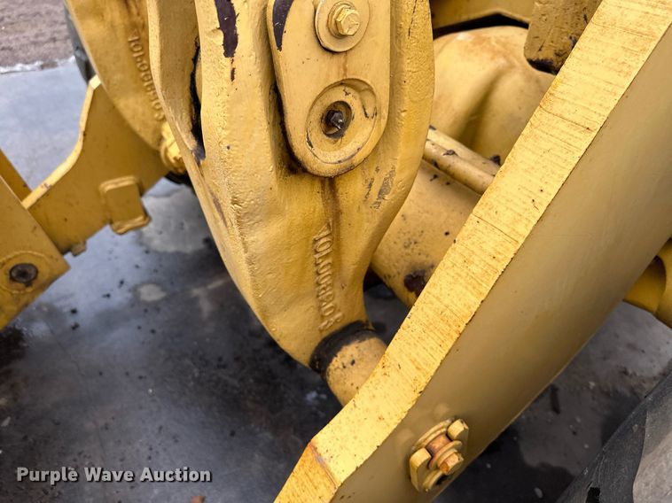 image for item LO9442 Kawasaki KSS70 wheel loader