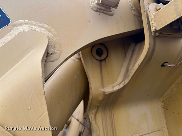 image for item LO9442 Kawasaki KSS70 wheel loader