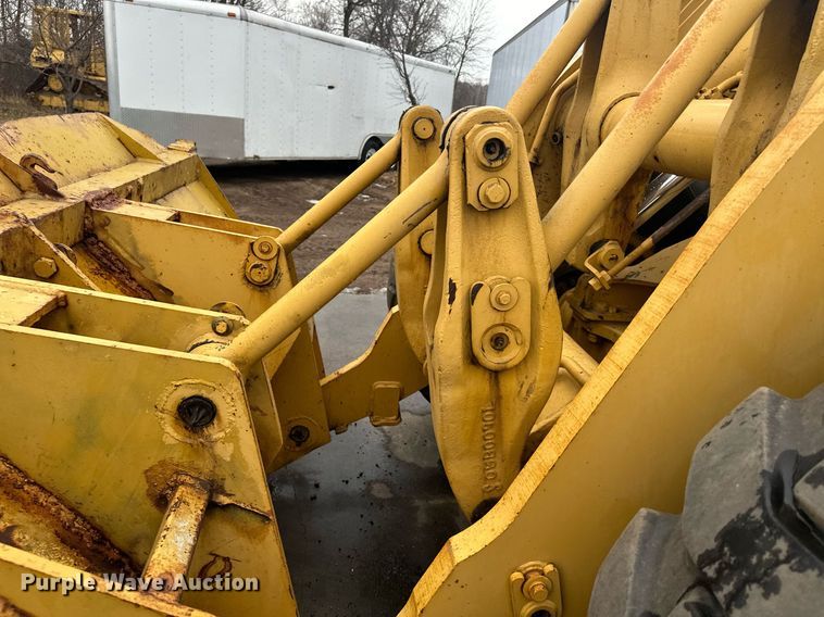 image for item LO9442 Kawasaki KSS70 wheel loader