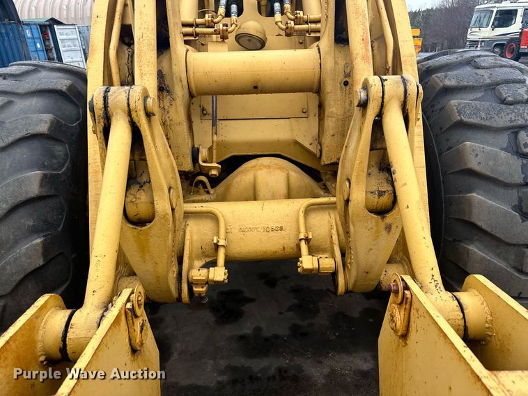 image for item LO9442 Kawasaki KSS70 wheel loader