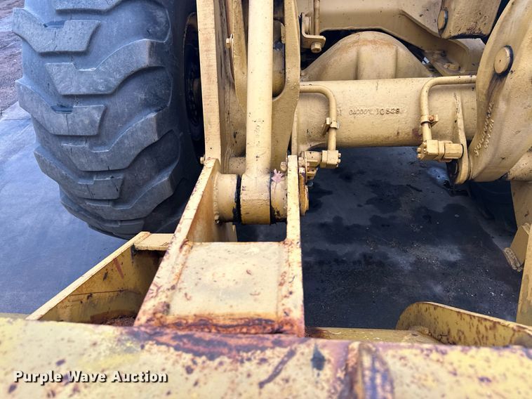 image for item LO9442 Kawasaki KSS70 wheel loader