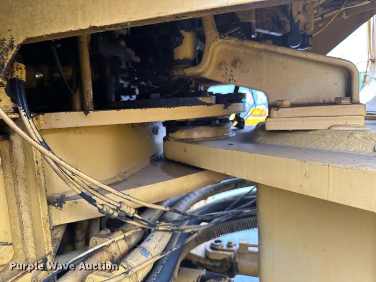 image for item LO9442 Kawasaki KSS70 wheel loader