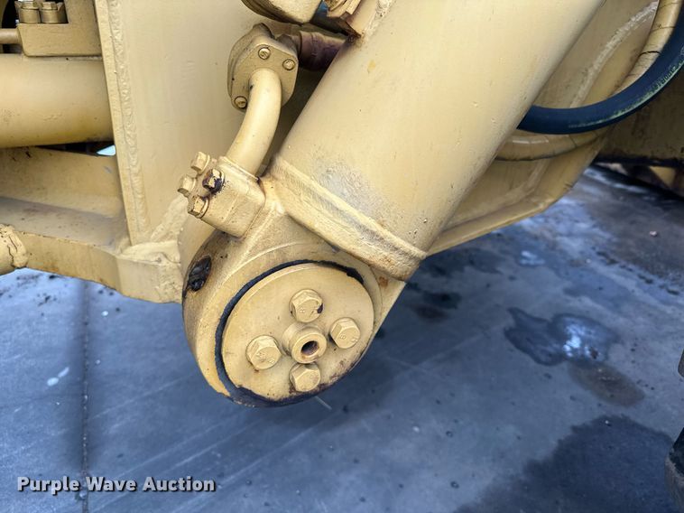 image for item LO9442 Kawasaki KSS70 wheel loader