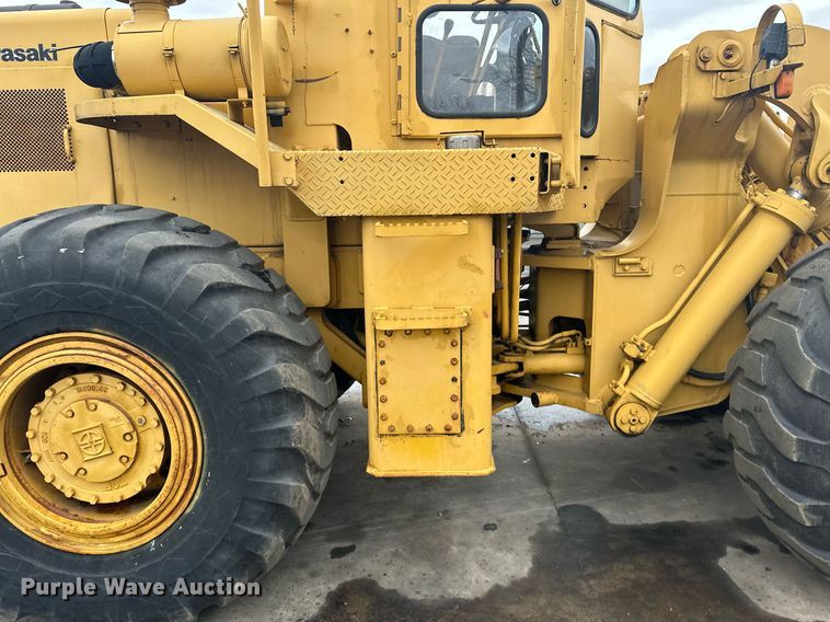 image for item LO9442 Kawasaki KSS70 wheel loader