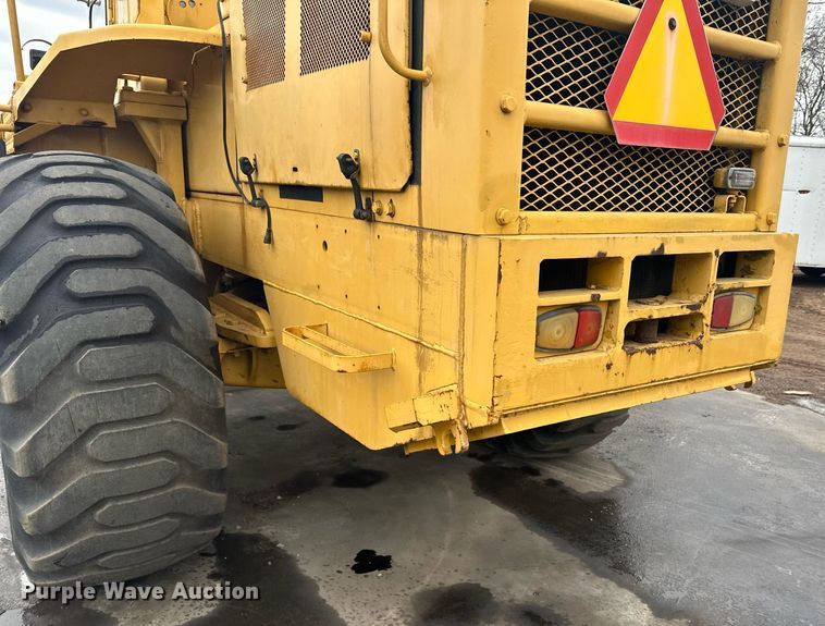 image for item LO9442 Kawasaki KSS70 wheel loader