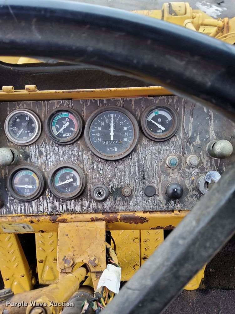 image for item LO9442 Kawasaki KSS70 wheel loader