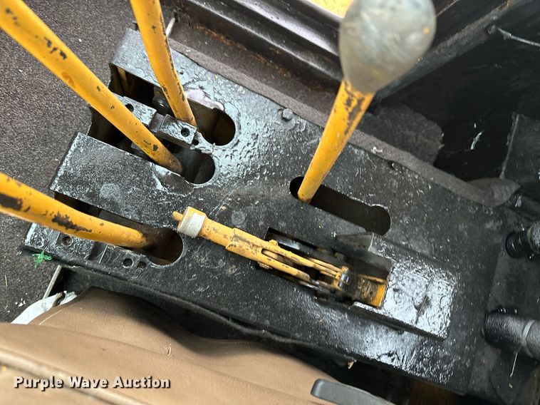 image for item LO9442 Kawasaki KSS70 wheel loader