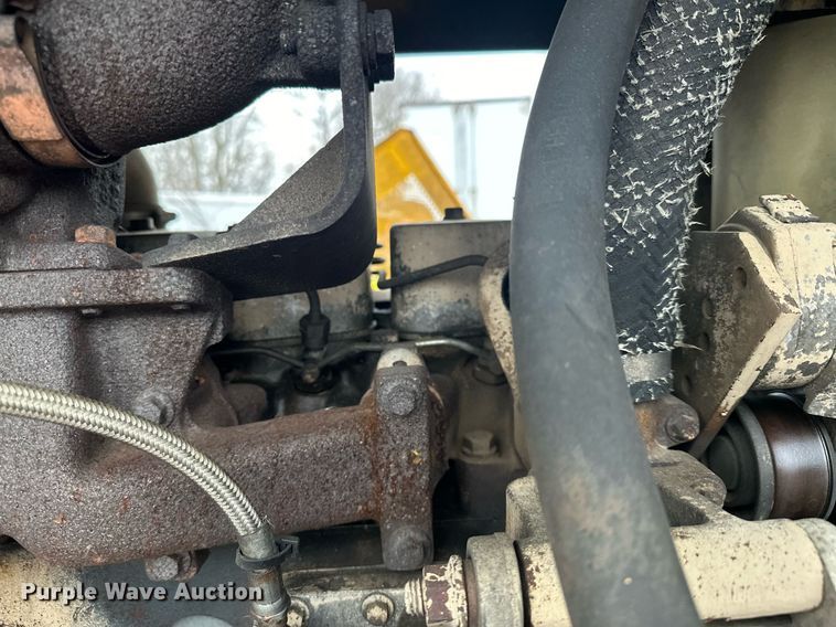 image for item LO9442 Kawasaki KSS70 wheel loader