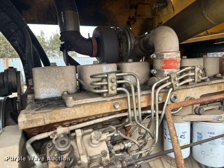 image for item LO9442 Kawasaki KSS70 wheel loader