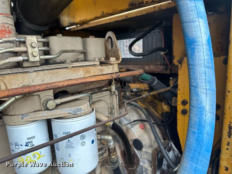 image for item LO9442 Kawasaki KSS70 wheel loader