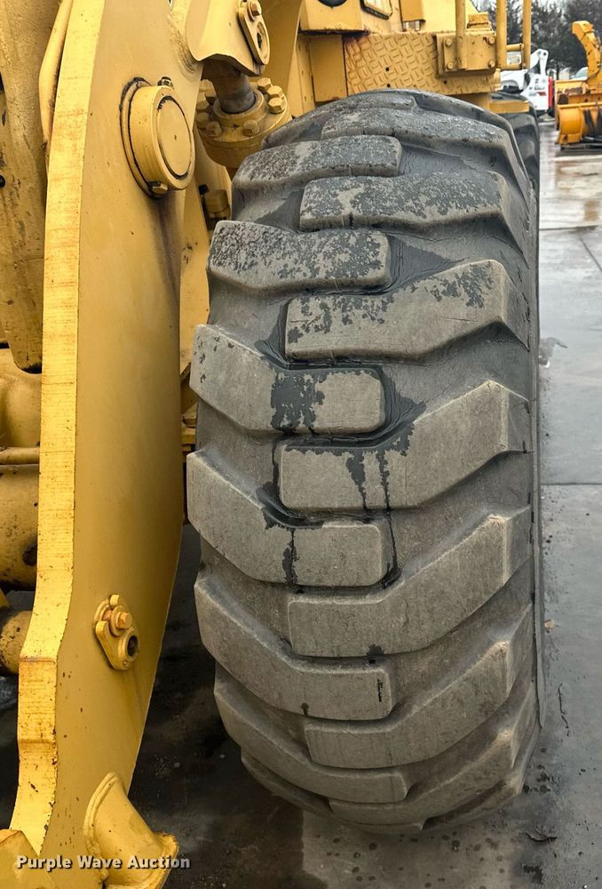image for item LO9442 Kawasaki KSS70 wheel loader