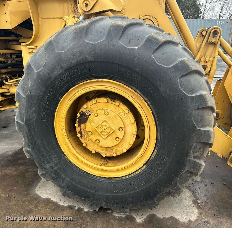 image for item LO9442 Kawasaki KSS70 wheel loader