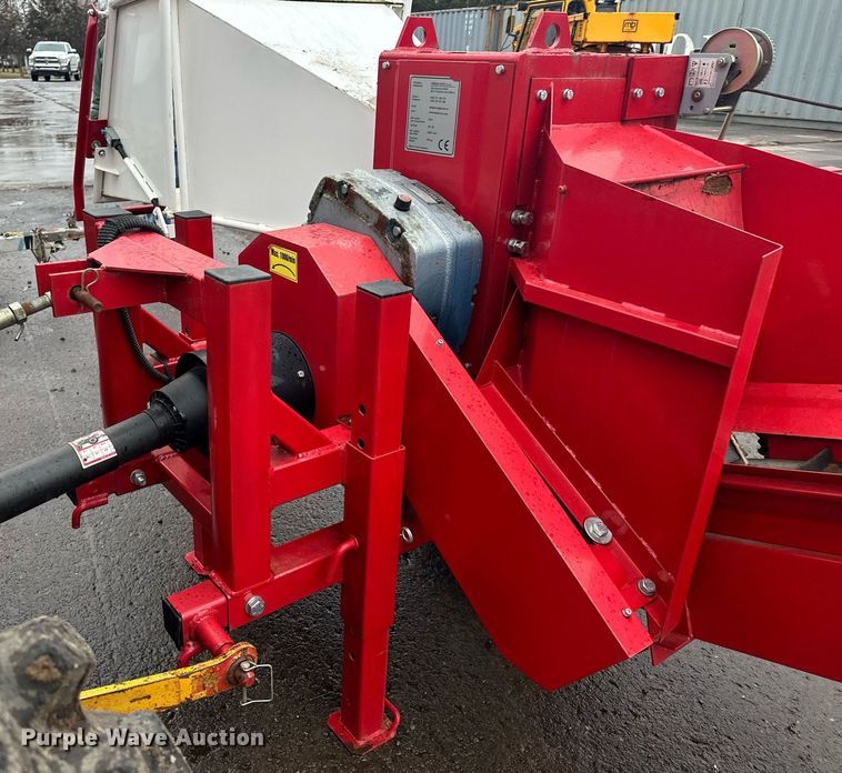 image for item LO9443 2016 Urban TR110  branch logger