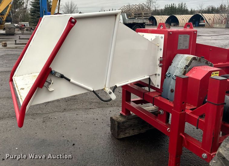 image for item LO9443 2016 Urban TR110  branch logger