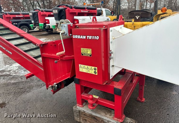 image for item LO9443 2016 Urban TR110  branch logger