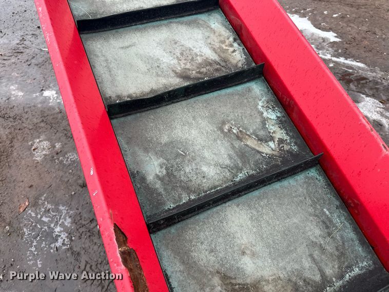 image for item LO9443 2016 Urban TR110  branch logger