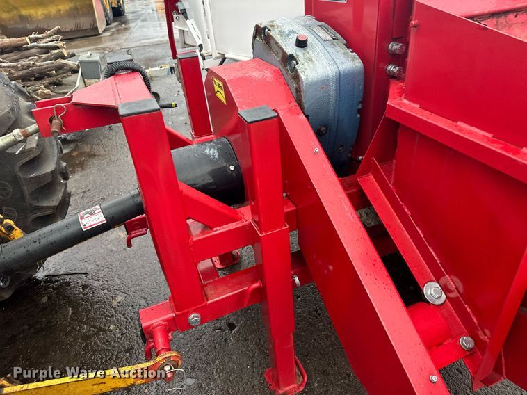 image for item LO9443 2016 Urban TR110  branch logger