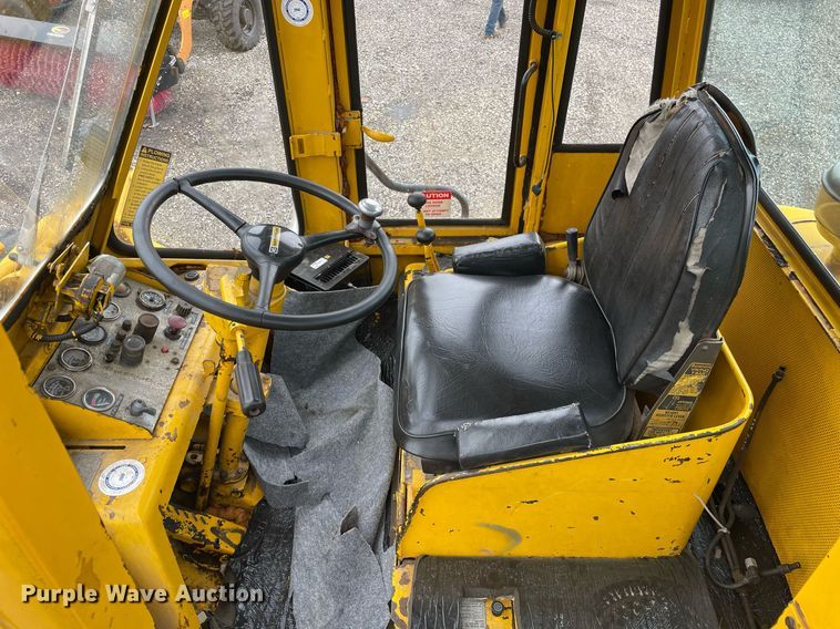 image for item LV9954 1970 Caterpillar 980B  wheel loader
