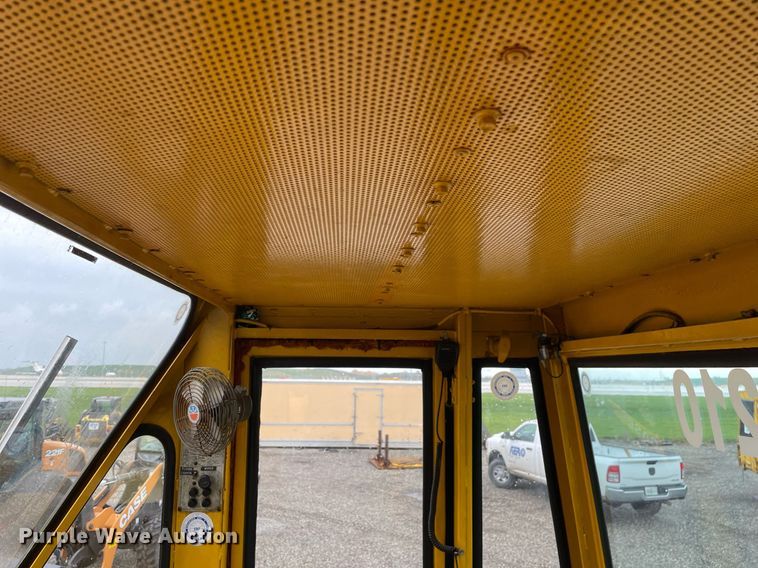 image for item LV9954 1970 Caterpillar 980B  wheel loader