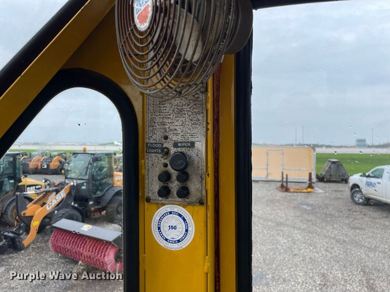 image for item LV9954 1970 Caterpillar 980B  wheel loader