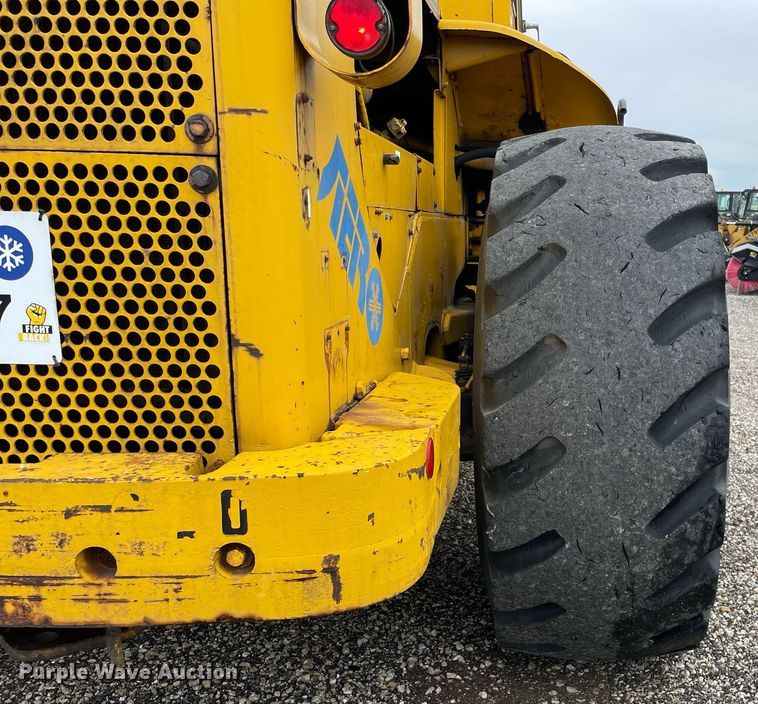 image for item LV9954 1970 Caterpillar 980B  wheel loader