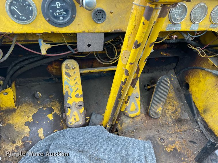 image for item LV9955 1965 Michigan 180TDGM  dozer