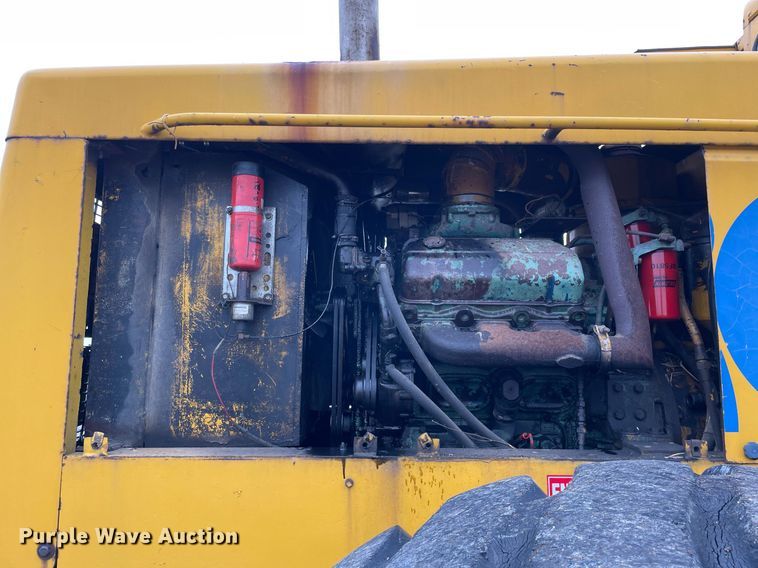 image for item LV9955 1965 Michigan 180TDGM  dozer