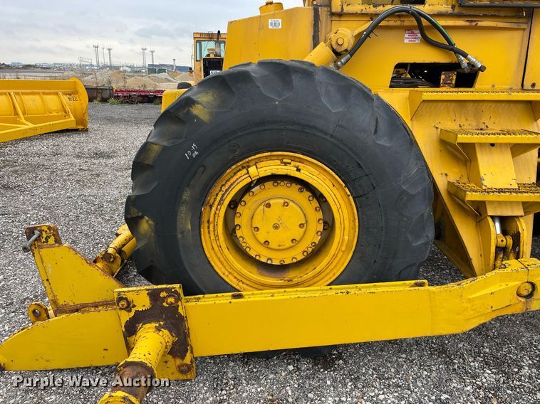 image for item LV9955 1965 Michigan 180TDGM  dozer