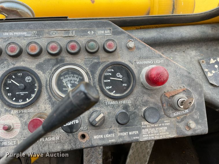 image for item LV9957 1988 Trojan 1900Z  wheel loader