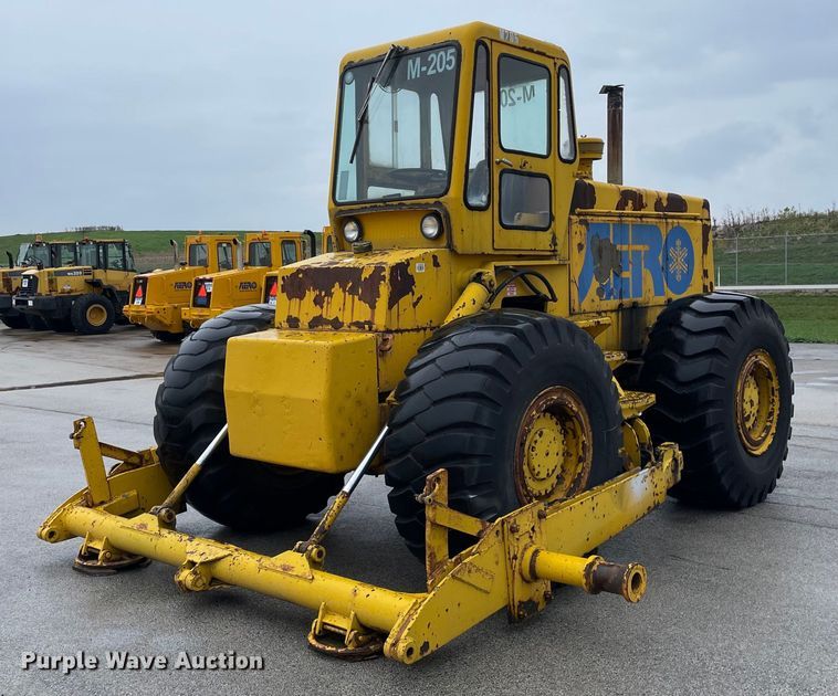 image for item LV9958 1964 Michigan 180TDC4  dozer