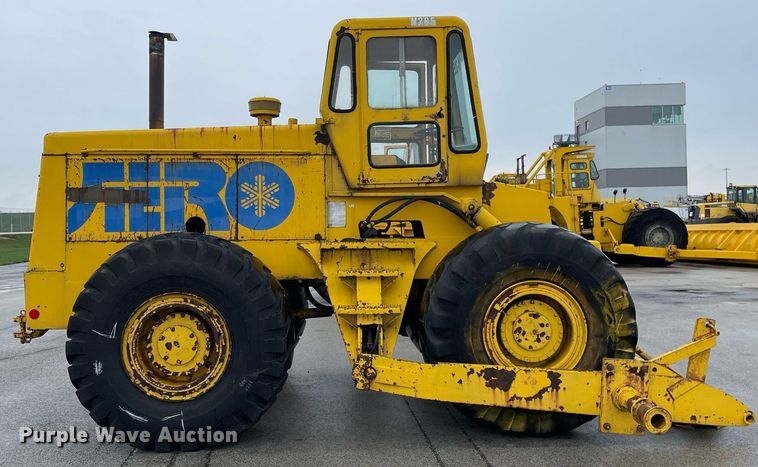 image for item LV9958 1964 Michigan 180TDC4  dozer