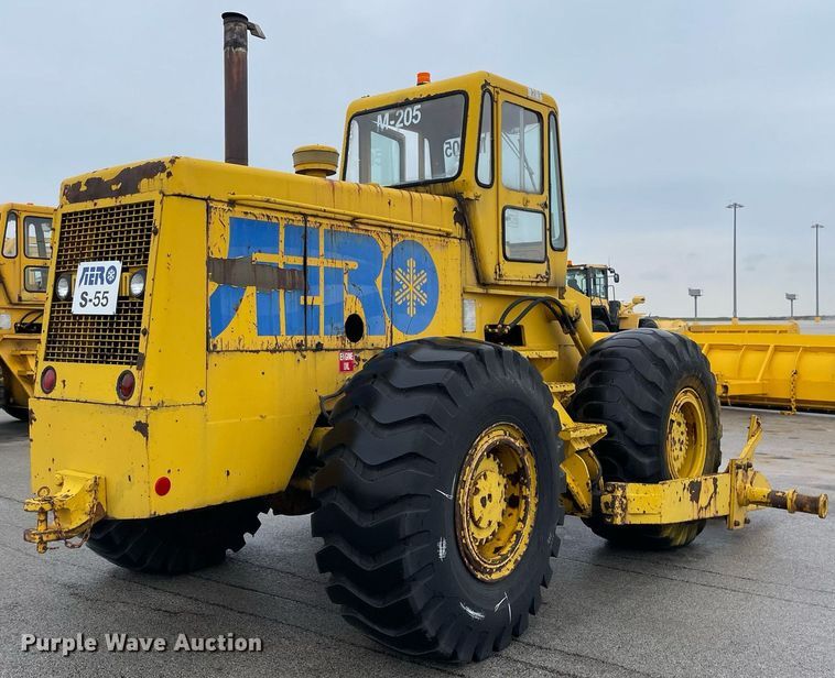 image for item LV9958 1964 Michigan 180TDC4  dozer