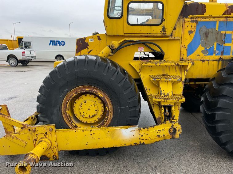 image for item LV9958 1964 Michigan 180TDC4  dozer