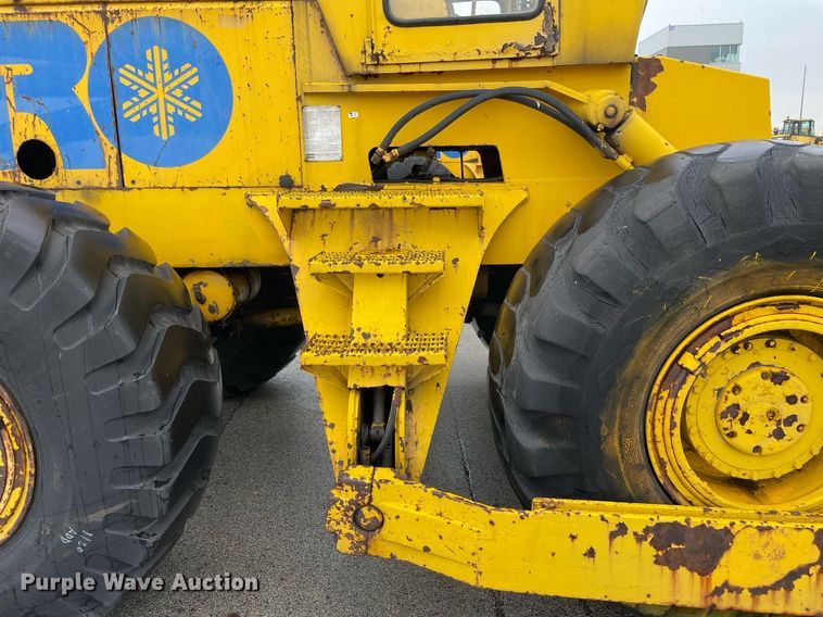 image for item LV9958 1964 Michigan 180TDC4  dozer