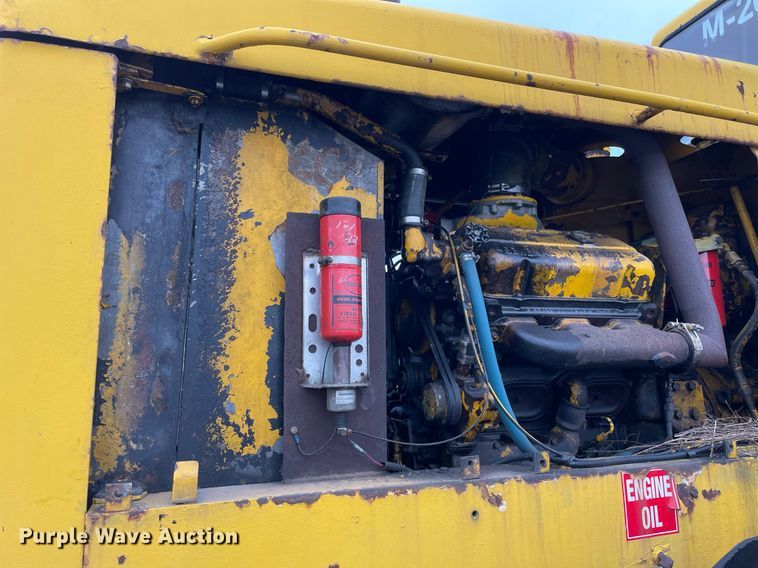 image for item LV9958 1964 Michigan 180TDC4  dozer
