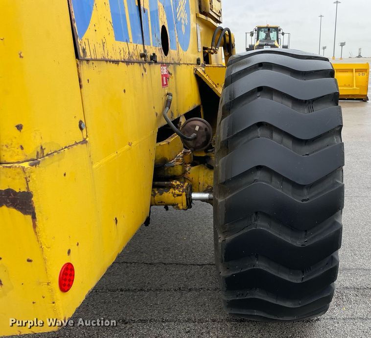 image for item LV9958 1964 Michigan 180TDC4  dozer