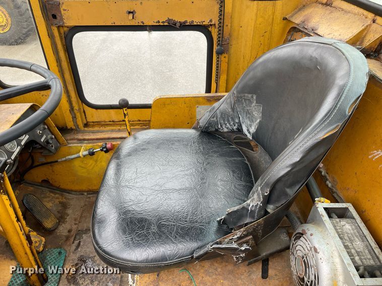 image for item LV9959 Michigan  dozer