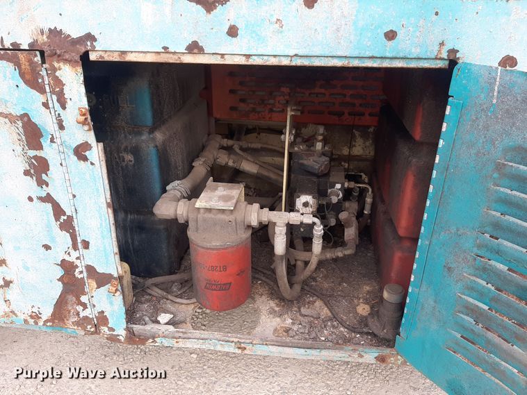 image for item LX9984 JLG 33RTS  scissor lift